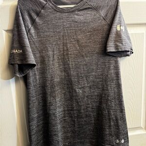 lululemon athletica Heather Canada Gray Short Sleeve Tee